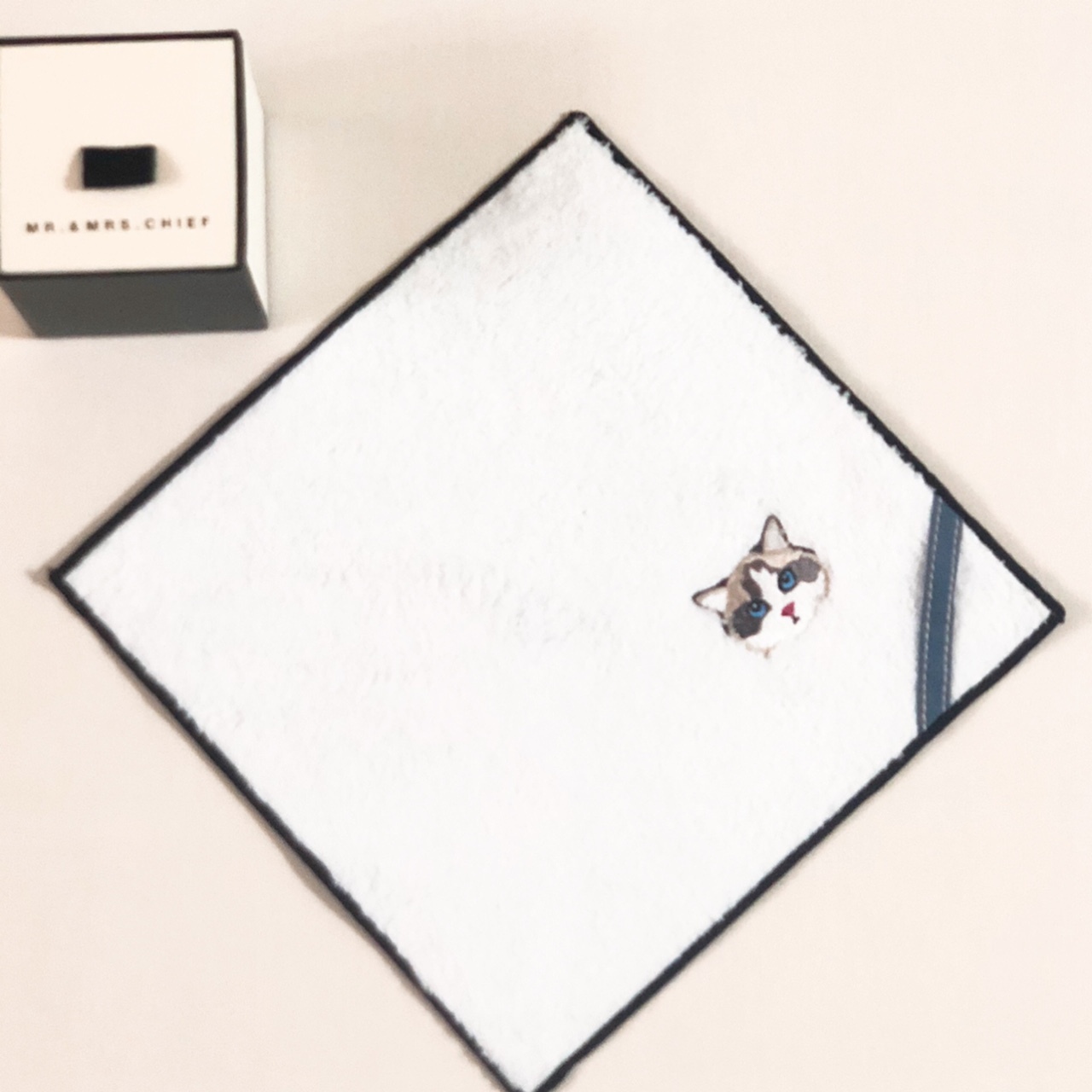 クリスマス限定】ハンカチ [NEKO] | MR. & MRS. CHIEF（ミスターアンド